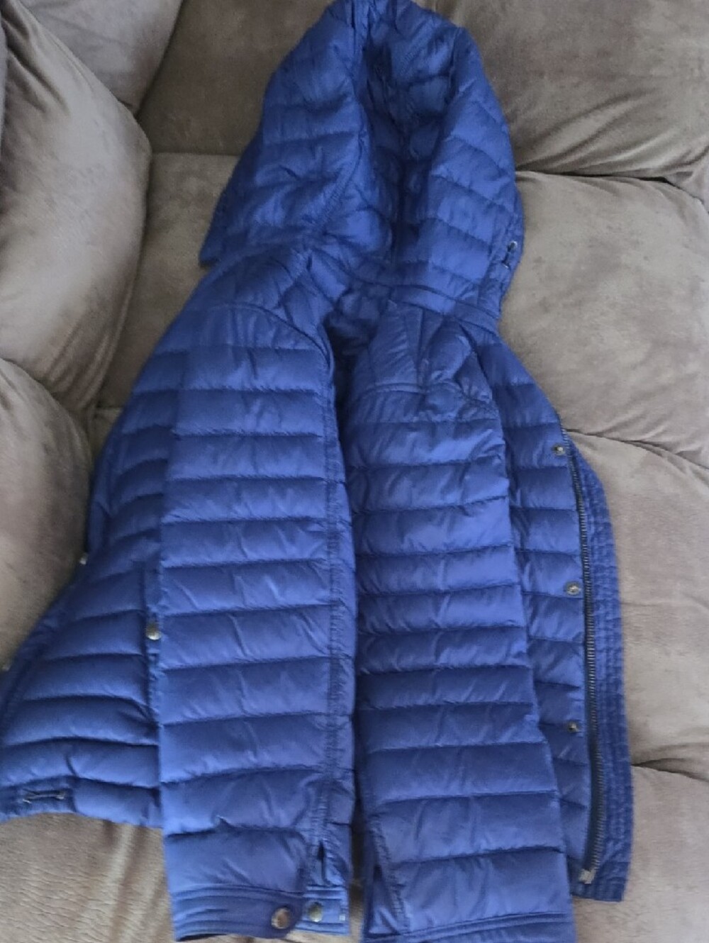 Burberry Kids Navy Blue Quilted Puffer Jacket with Hood - Picture 9 of 11